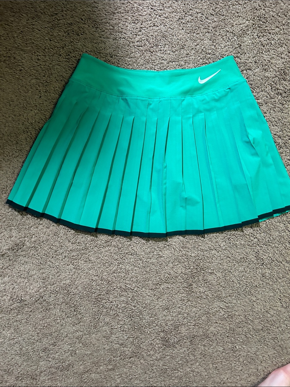Nike Women's Pleated Tennis Skirt in green